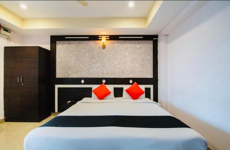 Hotel Seasons Residency Bengalúr Exteriér fotografie